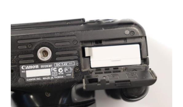 Digitale fotocamera CANON, type 600D + lens EF 24-105mm, zonder lader, werking niet gekend